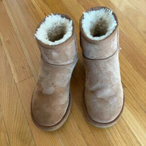 UGG Classic Mini II Genuine Shearling Lined Boot (Women) Size 7 Chestnut Suede